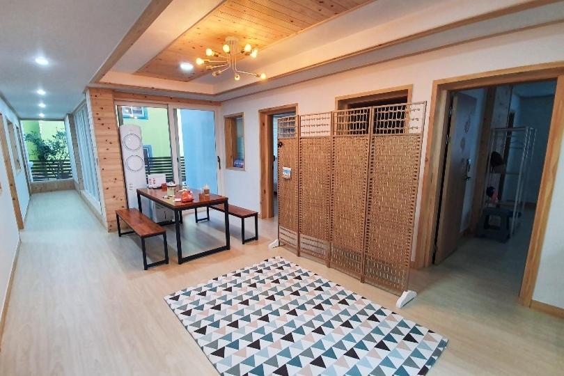 Jeju Guesthouse Togŭnnae エクステリア 写真