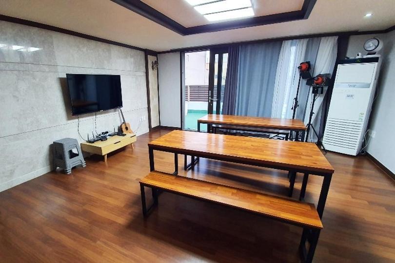 Jeju Guesthouse Togŭnnae エクステリア 写真