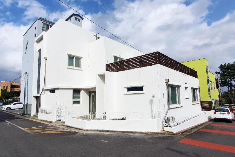 Jeju Guesthouse Togŭnnae エクステリア 写真